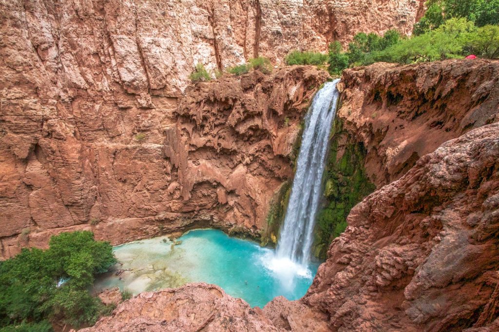 ムーニーフォールズ(Mooney Falls)