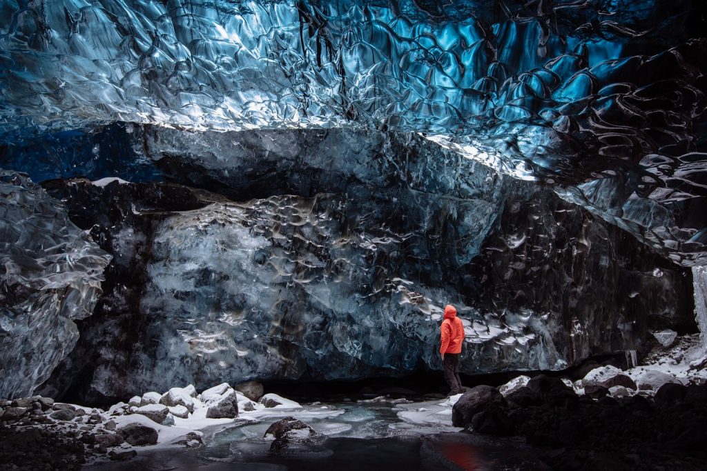 メンデンホール氷洞窟
Mendenhall Ice Cave