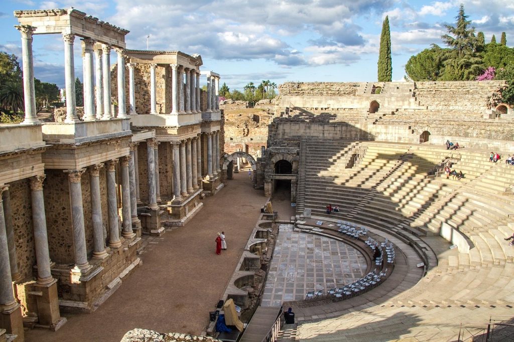 ローマ劇場（Teatro Romano）