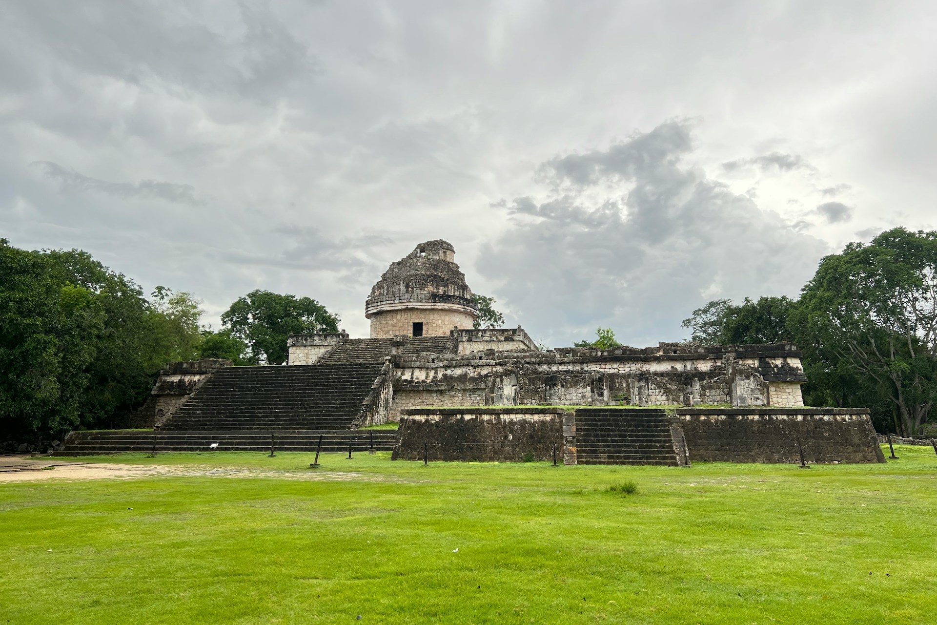 カラコル（天文台）